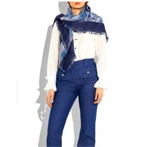 NWOT Coach Horse & Carriage print oversized scarf